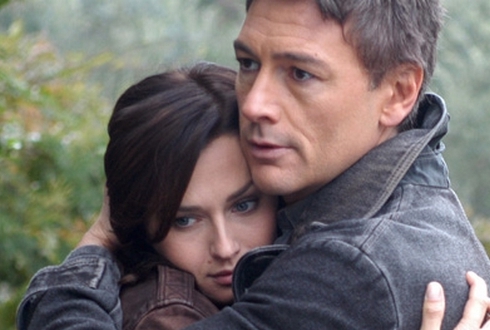 IL TELECOMANDO, LA GUIDA TV DI DM: 11 APRILE 2012. LE TRE ROSE DI EVA ANCORA CONTRO VESPA IN PRIME TIME. NOTTE DI SERIE A SULLE PAY TV