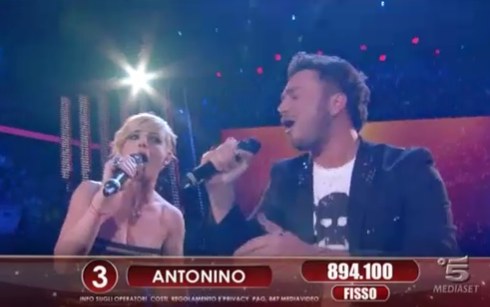 “RESTA ANCORA UN PO’” DI ANTONINO PRIMA SU ITUNES. EMMA MARRONE SI GODE IL SUCCESSO DA AUTRICE