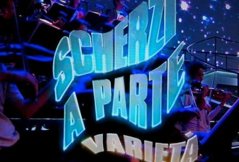 SCHERZI A PARTE: MARIA DE FILIPPI, PAOLA PEREGO E NOEMI TRA GLI OSPITI DELL’ULTIMA PUNTATA