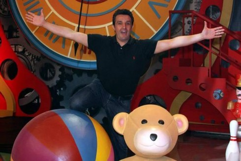 IL BRACCIO E LA MENTE: AL VIA OGGI IL NUOVO PRESERALE DI CANALE 5. CON FLAVIO INSINNA