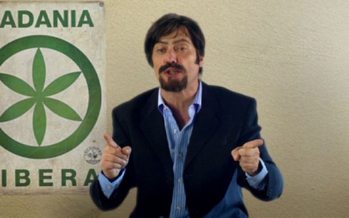 ASCOLTI SATELLITE DI GIOVEDI 14 GIUGNO 2012: SOLO 200.000 SPETTATORI PER ANIENE 2 DI GUZZANTI