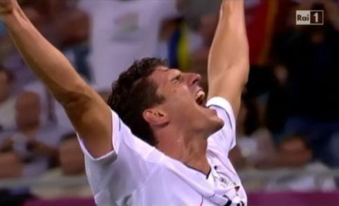 ASCOLTI TV DI SABATO 9 GIUGNO 2012: GERMANIA-PORTOGALLO (25.99%) DOMINA LA SERATA. MALE SE SCAPPI TI SPOSO (11.82%). BENE IL ROLAND GARROS (13.77%)