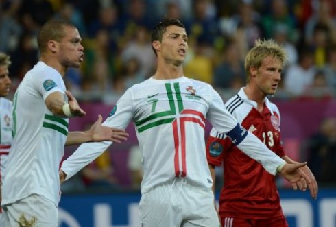 IL TELECOMANDO, LA GUIDA TV DI DM: 21 GIUGNO 2012. REPUBBLICA CECA-PORTOGALLO APRE I QUARTI DI FINALE DI EURO 2012