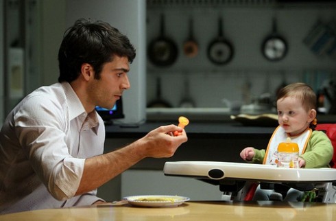 IL TELECOMANDO, LA GUIDA TV DI DM: 14 GIUGNO 2012. TRA EUROPEI E SERIE TV SPICCA SOLO UN PADRE CON ARGENTERO