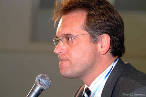 CECCHI PAONE ACCUSA: “GENTE COME CASSANO E’ IL SEGNO DELL’INCIVILTA’ PROFONDA DEL CALCIO”