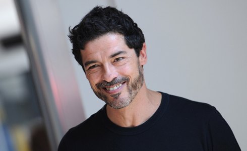 NATALE IN FUGA: IN ARRIVO SU SKY IL NUOVO TELEPANETTONE CON ALESSANDRO GASSMAN E VANESSA INCONTRADA