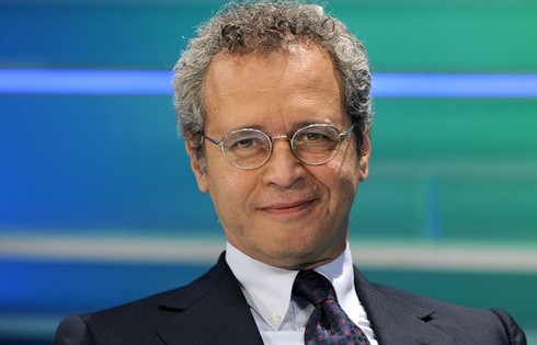 IN ONDA ESTATE: ENRICO MENTANA FA “IRRUZIONE” IN STUDIO PER REPLICARE A FORMIGONI