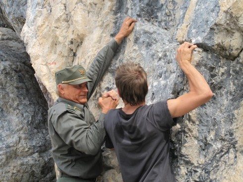 ASCOLTI TV DI DOMENICA 15 LUGLIO 2012: OLTRE 3 MLN E IL 18% PER UN PASSO DAL CIELO. NCIS L.A. (11.07%) SUPERA I MOSTRI OGGI (8.59%). DOPO TG5 AL 7.92%. BENE RAI PREMIUM E RAI MOVIE