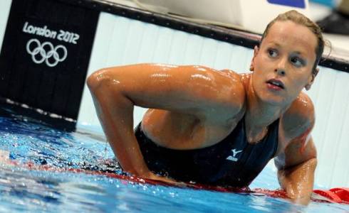 LONDRA 2012: FEDERICA PELLEGRINI CERCA LA MEDAGLIA. MA IL PODIO DELL’ATTENZIONE MEDIATICA E’ GIA’ SUO