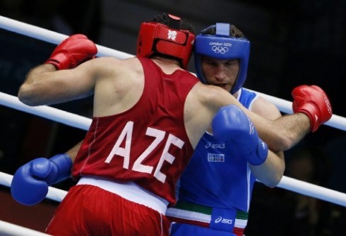 ASCOLTI SATELLITE DI VENERDI 10 AGOSTO 2012: PALLAVOLO (284.000 SPETTATORI) MEGLIO DELLA PALLANUOTO (220.000). IN 321.000 PER CAMMARELLE