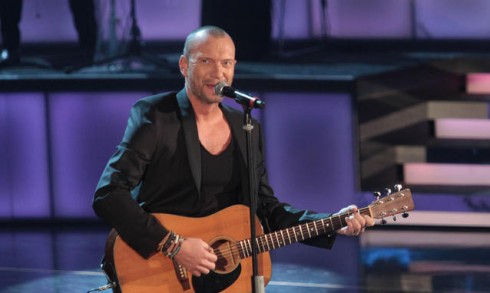 IL TELECOMANDO, LA GUIDA TV DI DM: 5 SETTEMBRE 2012. C’E’ BIAGIO ANTONACCI SUL 2