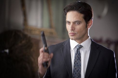 ASCOLTI TV DI MARTEDI 11 SETTEMBRE 2012: L’ITALIA VINCE IN CAMPO E SU RAI1 (7,1 MLN – 26.83%) MA L’ONORE E IL RISPETTO TOCCA I 5 MLN (20.71%). SOLO IL 12.78% PER BALLARO’. BONOLIS CRESCE AL 17.82%