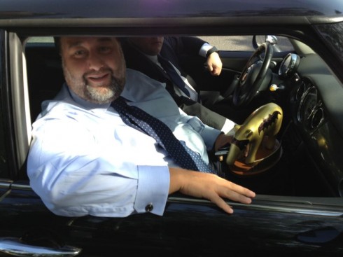 STRISCIA LA NOTIZIA RIPARTE CON UN TAPIRO A FIORITO