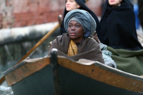 ASCOLTI TV DI DOMENICA 2 SETTEMBRE 2012: BAKHITA CON 3,2 MLN (15.48%) STACCA WHAT WOMEN WANT ALL’8.93%. IL GP DI FORMULA 1 AL 40.38%, OTTIMA LA DOMENICA SPORTIVA (14.26%)