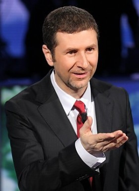 LA RAI BUCA L’ANNIVERSARIO DI PAVAROTTI. FABIO FAZIO: “COSA AVEVA DI COSI’ IMPORTANTE DA TRASMETTERE?”