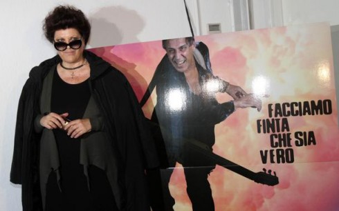 ADRIANO LIVE: CLAUDIA MORI VS MEDIASET PER LA POCA PUBBLICITA’ AL CONCERTO DI CELENTANO?