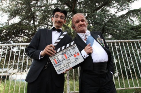 DM LIVE24: 7 OTTOBRE 2012. AMADEUS PENTITO, I SOLITI IDIOTI A LA SCIMMIA, MORTO IL REGISTA DEL TEMPO DELLE MELE