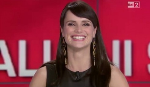 PARLIAMONE IN FAMIGLIA SI CHIUDE CON IL SORRISO (INFATTI E’ REGISTRATO)