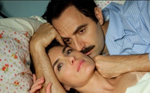 ASCOLTI TV DI MARTEDI 30 OTTOBRE 2012: QUESTO NOSTRO AMORE CRESCE A 5,3MLN (19.5%). DISASTROSO COME UN URAGANO AL 9.2%, OTTIMO BALLARO’ (17.56%)