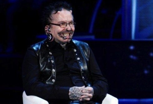 DM LIVE24: 15 OTTOBRE 2012. I CESARONI E LO SHOW DEI RECORD… INSIEME APPASSIONATAMENTE, TOM CRUISE LASCIA SCIENTOLOGY?, TORNA CHE TRUCCO! SU LA5