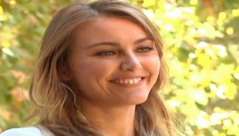 SABRINA SCAMPINI: LA NUOVA PREMIERE DAME DELLA DOMENICA POMERIGGIO DI CANALE 5