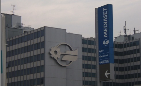 MEDIASET SULL’ASTA PER FREQUENZE TV: PRIMA IL REGOLAMENTO DELL’AGCOM, POI VALUTEREMO CONVENIENZA