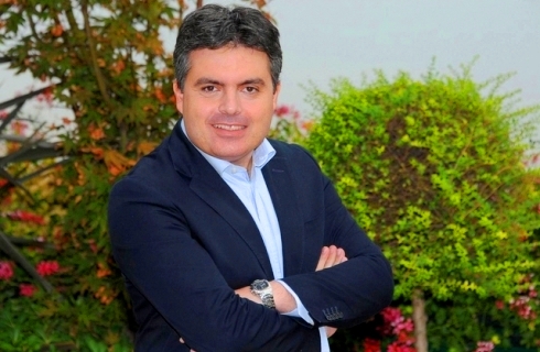 ROSARIO CARELLO A DM: PARLO DI FEDE ANCHE AI NON CREDENTI. BENEDETTO XVI PAPA MEDIATICO, USA IL LINGUAGGIO DEL TALK SHOW