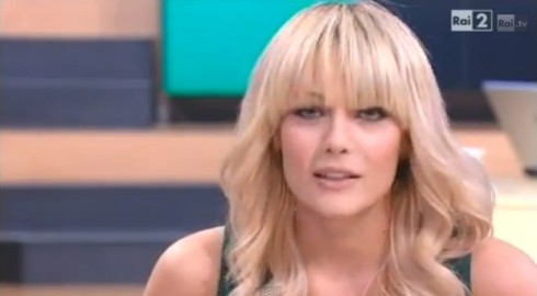 DM LIVE24: 26 NOVEMBRE 2012. IL COLPACCIO DI J.R., LA FOBIA DELL’INSALATA DELLA CHIATTI, BERLUSCONI A LA TELEFONATA