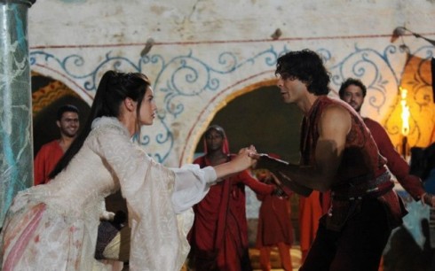 ASCOLTI TV DI MARTEDI 27 NOVEMBRE 2012: LE MILLE E UNA NOTTE CHIUDE IN CRESCENDO (6,1MLN – 21.4%). BALLARO’ (15.3%) BATTE A NATALE MI SPOSO (13.4%)