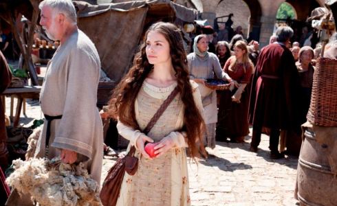 MONDO SENZA FINE: KEN FOLLETT TORNA SU SKY CINEMA 1, OGNI DOMENICA ALLE 21.10