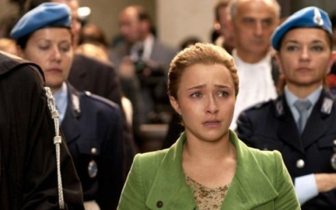 AMANDA KNOX DIFFIDA MEDIASET DALLA MESSA IN ONDA DEL FILM SUL DELITTO DI PERUGIA