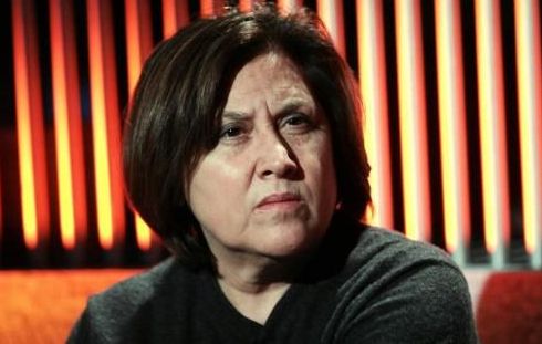 LA7, LUCIA ANNUNZIATA CONTRO GIULIANO FERRARA: “SEI UN CRETINO”. L’ELEFANTINO PERDE UNA SCOMMESSA E SGANCIA 100EURO A MENTANA (VIDEO)