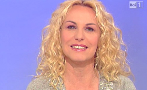 ANTONELLA CLERICI COLPITA DA UNA COLICA LASCIA IN DIRETTA LA PROVA DEL CUOCO