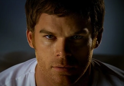 DEXTER 7: LA STAGIONE DELLA SVOLTA DA STASERA ALLE 21.55 SU FOX CRIME