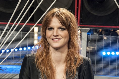 LA SFIDA DELLA DOMENICA: I FINALISTI DI X FACTOR ED ELIO A CIELO CHE GOL, BIGNARDI E I SOLITI IDIOTI DALLA CABELLO. DA GILETTI SI PARLA DI SANREMO