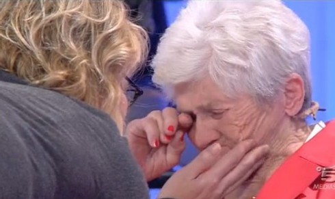 UOMINI E DONNE OVER: MARIA DE FILIPPI E ROSETTA IN LACRIME RICORDANO GIUSEPPE