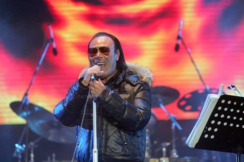 LA SFIDA DELLA DOMENICA: VENDITTI DALLA VENTURA, MASTANDREA DALLA CABELLO, JESSICA MAZZOLI A CANALE 5