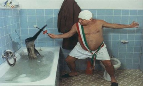 IL TELECOMANDO, LA GUIDA TV DI DM: 2 GENNAIO 2013. FANTOZZI ALLA RISCOSSA SU RETE 4, IL MARCHESE DEL GRILLO SU RAI MOVIE