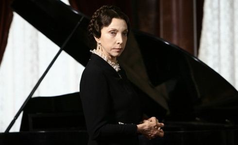 REBECCA – LA PRIMA MOGLIE: RAI1 RICORDA MARIANGELA MELATO CON LA  FORTUNATA FICTION DI RICCARDO MILANI