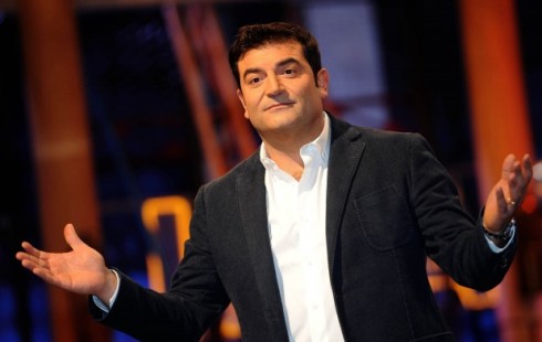 MAX GIUSTI A DM: CON RIUSCIRANNO I NOSTRI EROI FARO’ UNA TV CREATIVA. TUTTI SCRIVONO CHE AFFARI TUOI HA ROTTO, NESSUNO CHE BATTE LA CONCORRENZA