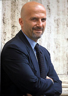 ELEZIONI 2013: CICCIOLINA, MINZOLINI E RUOTOLO GUIDANO LA CARICA DEI ‘CANDIDATI FAMOSI’