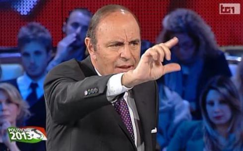 ASCOLTI TV DI LUNEDI 25 FEBBRAIO 2013: VINCE PORTA A PORTA (24.6%), FLOPPA LO SPECIALE ELETTORALE DEL TG5 (8.97%) TALLONATO DA PIAZZAPULITA (8.39%)