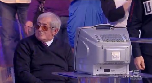 DM LIVE24: 9 FEBBRAIO 2013. NUTI SCARTATO DA SANREMO 2013, AD AVANTI UN ALTRO SI GUARDA L’EREDITA’, MILAGROS SU LA5, PAOLA CORTELLESI MAMMA