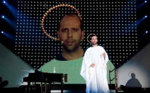 DM LIVE24: 10 FEBBRAIO 2013. CHECCO ZALONE DIVENTA PAPA’, ALL CHANNEL AL 133, ANGELO MACCHIAVELLO AL TG4