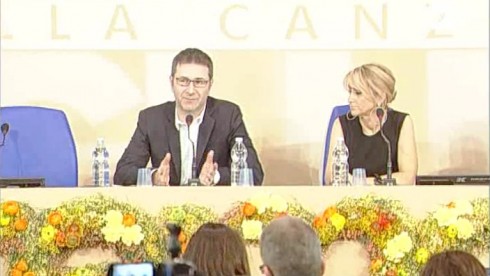 MORTO IL FIGLIO DI FRANCO DEI RICCHI E POVERI. FAZIO IN LACRIME IN SALA STAMPA