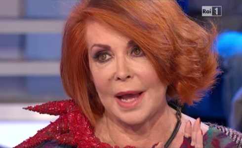 SANREMO 2013 – MARINA RIPA DI MEANA CONTRO IL FESTIVAL: “FAZIO SEMBRA UN CURATO DI CAMPAGNA”