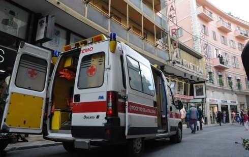 SANREMO 2013: MALORE IN SALA STAMPA, I FOTOGRAFI CERCANO LO SCOOP