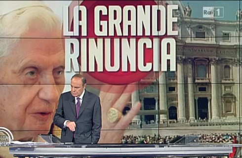 ASCOLTI TV DI LUNEDI 11 FEBBRAIO 2013: SOLO 3,2 MLN PER VESPA SULLE DIMISSIONI DEL PAPA (11.9%). VINCE GIU’ AL NORD CON 5 MLN E IL 18.46%. CALA DEL DEBBIO, OK FORMIGLI