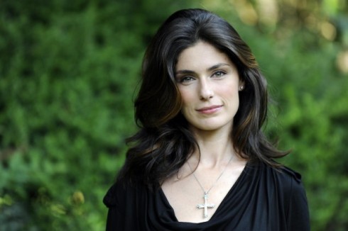 ZELIG: ANNA VALLE SI CANDIDA AL FIANCO DI BISIO