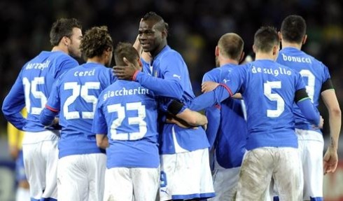 ASCOLTI TV DI GIOVEDI 21 MARZO 2013: IN 8,5 MLN PER BRASILE-ITALIA (29.06%), THE VOICE CRESCE ANCORA (15.58%), FEMMINE CONTRO MASCHI AL 16.45%